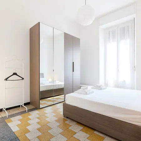 Urban Art Apartment *